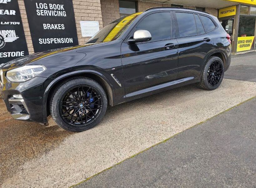  BMW X5 on Roadstone Tyres