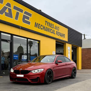 BMW M4 at Transtate Tyres workshop 